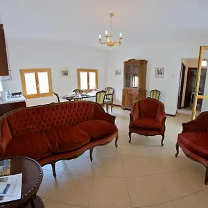 Podere Riosto Cantina&agriturismo Vakantieboerderij