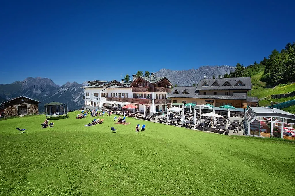 Hotel Gallo Cedrone Valdisotto 3*,